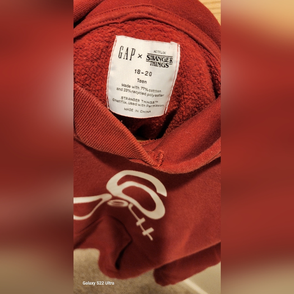 GAP Maroon Hoodie with Stranger Things Logo - Picture 3 of 5